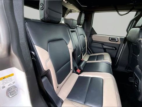 Used 2024 Ford Bronco Wildtrak AWD/4WD image 29