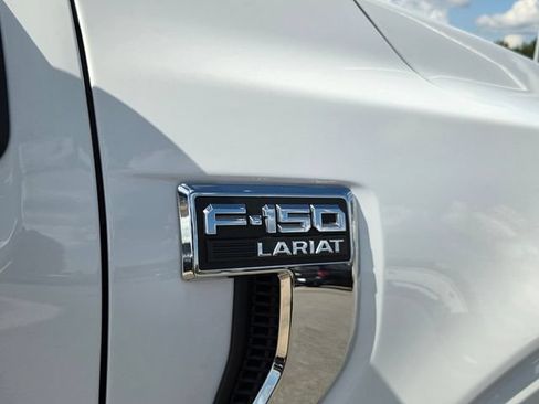 Used 2023 Ford F150 Lariat w/ FX4 Off-Road Package AWD/4WD image 15