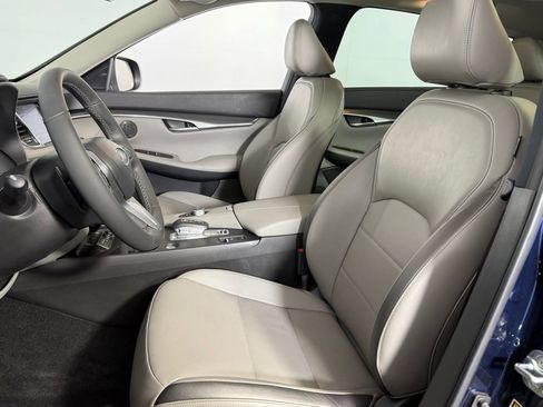 Used 2025 INFINITI QX50 Luxe AWD/4WD image 19