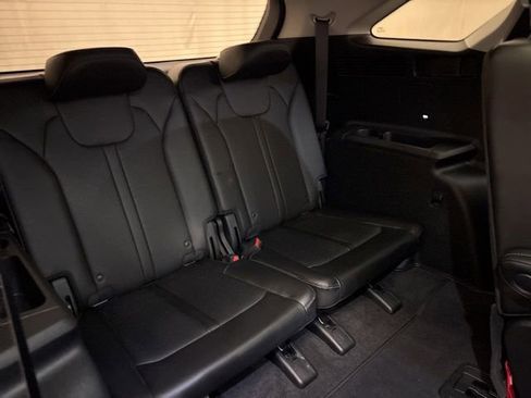 Certified 2023 Kia Sorento SX image 22