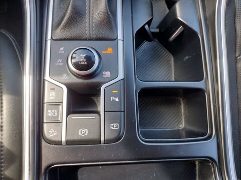 Used 2024 Kia Sorento S AWD/4WD image 30