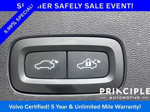Certified 2024 Volvo XC60 B5 Core AWD/4WD image 12