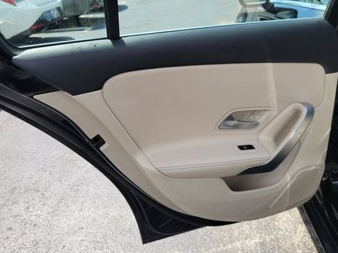 Used 2019 Mercedes-Benz A 220 image 9