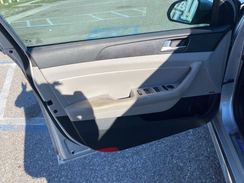 Used 2015 Hyundai Sonata Sport w/ Option Group 04 image 10