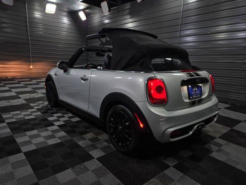 Used 2018 MINI Cooper S FWD image 11