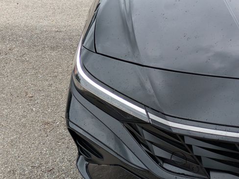 New 2026 Hyundai Elantra SEL Sport FWD image 10