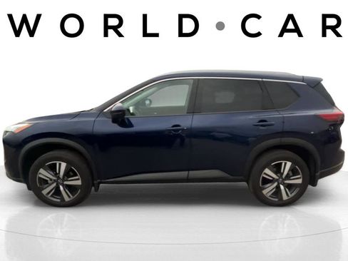 Used 2024 Nissan Rogue SL w/ SL Premium Package FWD image 11