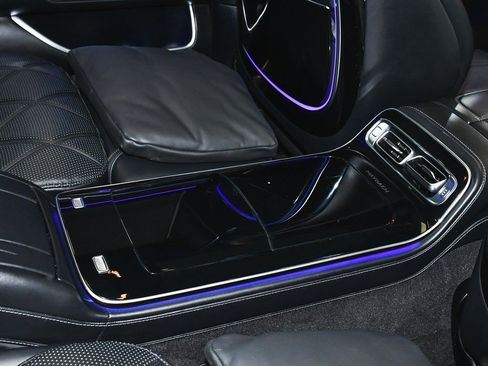 Used 2021 Mercedes-Benz Maybach S 580 4MATIC image 56