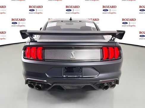 Used 2022 Ford Mustang Shelby GT500 w/ Carbon Fiber Track Pack RWD image 7