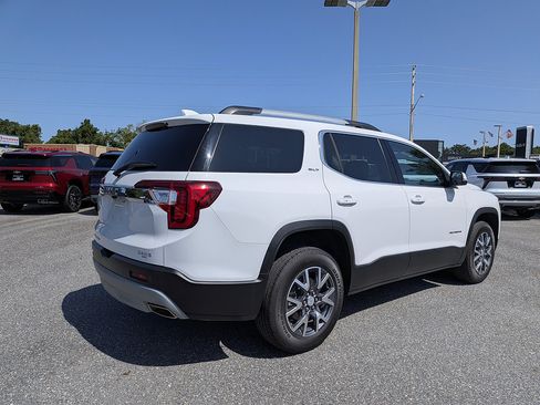 Certified 2023 GMC Acadia SLT w/ LPO, Floor Liner Package FWD image 3