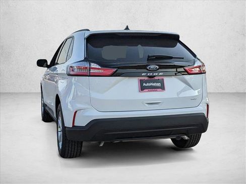 Used 2024 Ford Edge SE image 10