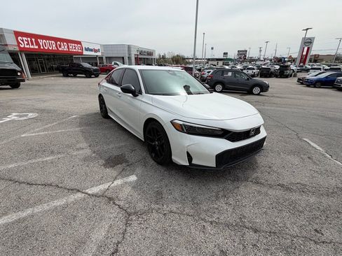 Used 2025 Honda Civic Sport image 7