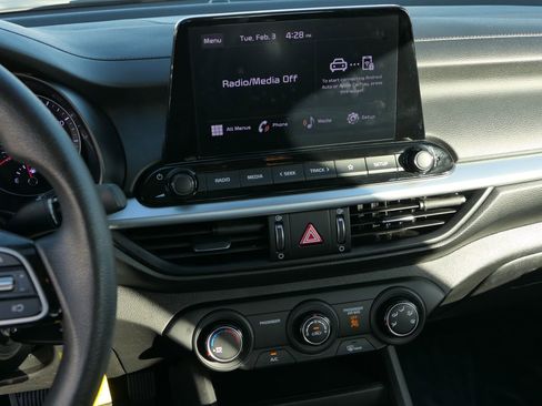 Used 2023 Kia Forte LXS w/ LXS Technology Package image 19