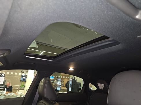 Used 2023 INFINITI QX55 Luxe w/ Cargo Package image 10