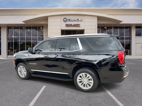 Certified 2023 GMC Yukon SLT w/ SLT Luxury Package RWD image 8