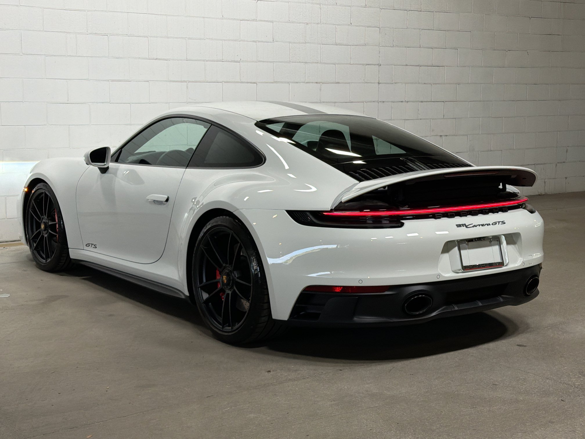 Certified 2023 Porsche 911 Carrera GTS RWD image 3
