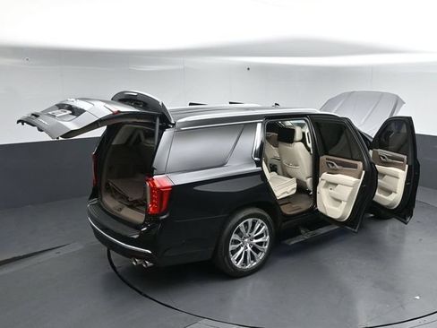 Used 2024 GMC Yukon Denali w/ Advanced Technology Package AWD/4WD image 60