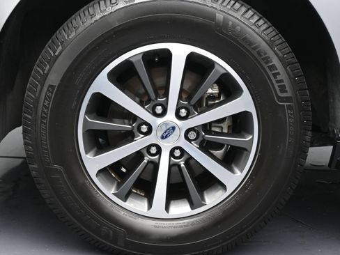 Used 2021 Ford Expedition XLT RWD image 10