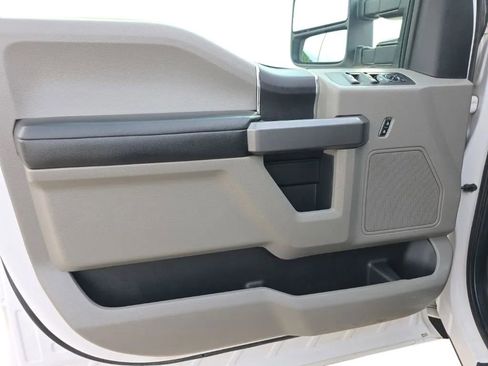 Used 2020 Ford F150 XLT w/ Heavy-Duty Payload Package AWD/4WD image 12