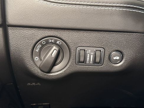 Used 2023 Dodge Charger SRT Hellcat w/ Harman/Kardon Audio Group image 34