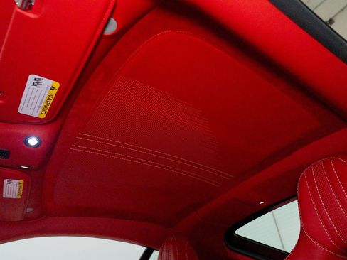 Used 2019 Aston Martin V8 Vantage Coupe image 50