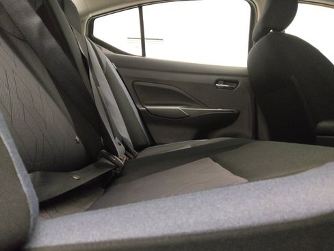 Used 2025 Nissan Versa SV FWD image 19