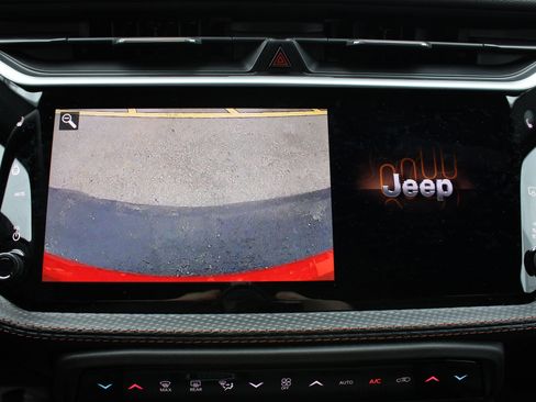 New 2026 Jeep Cherokee Limited AWD/4WD image 37