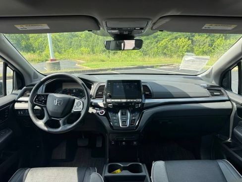 Used 2024 Honda Odyssey Elite image 25