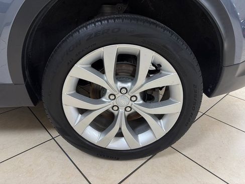 Used 2022 Land Rover Discovery Sport SE image 28