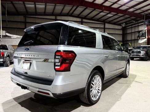 Used 2024 Ford Expedition Max Limited image 5