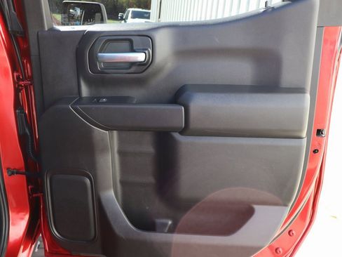 Used 2022 Chevrolet Silverado 1500 Custom w/ Safety Confidence Package image 25