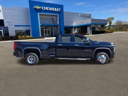 Used 2022 Chevrolet Silverado 3500 High Country AWD/4WD image 28