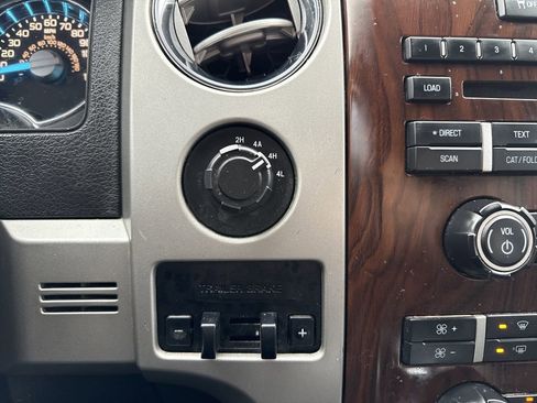 Used 2012 Ford F150 Lariat w/ Lariat Chrome Pkg image 23