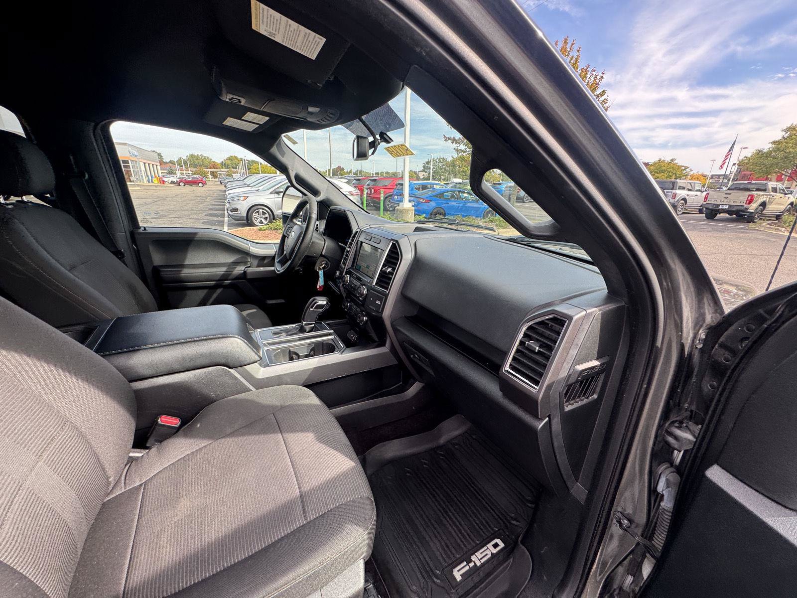 Used 2016 Ford F150 XLT w/ Equipment Group 302A Luxury AWD/4WD image 22