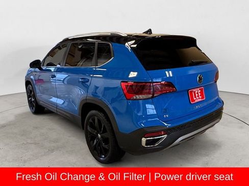 Used 2023 Volkswagen Taos SE image 3