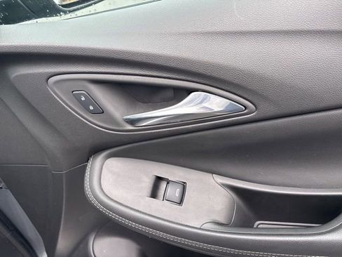 Used 2022 Buick Encore GX Preferred w/ Cold Weather Comfort Package image 10