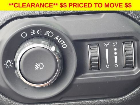 Used 2018 Jeep Wrangler Unlimited Rubicon w/ Cold Weather Group AWD/4WD image 28