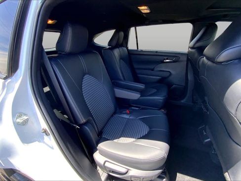 Used 2024 Toyota Highlander XSE AWD/4WD image 20