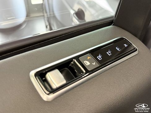 Used 2020 Land Rover Range Rover HSE AWD/4WD image 31
