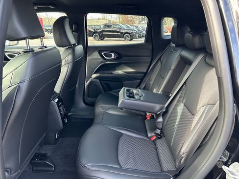 New 2026 Jeep Compass Latitude image 26