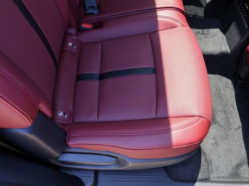 Used 2025 MAZDA CX-70 Plug-In Hybrid w/ Premium Plus image 35