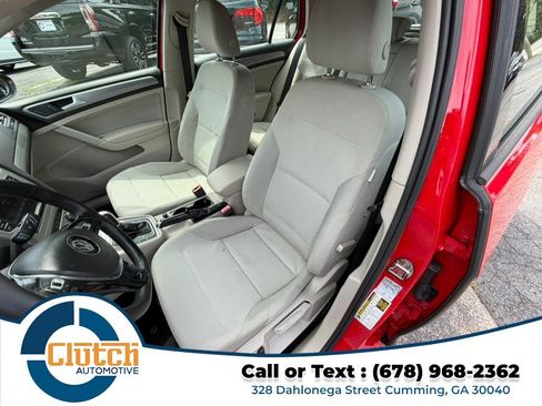 Used 2016 Volkswagen Golf S FWD image 10