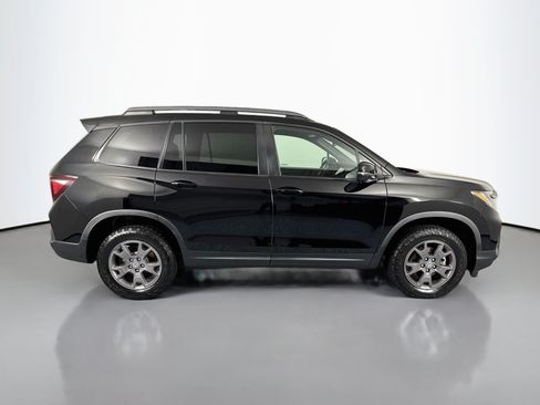 Certified 2024 Honda Passport TrailSport image 4