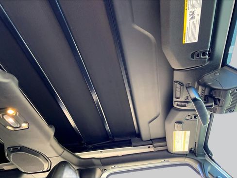 Used 2019 Jeep Wrangler Unlimited Rubicon AWD/4WD image 14