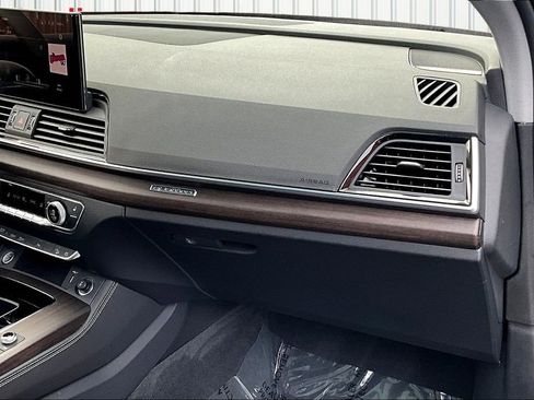 Used 2025 Audi Q5 2.0T Premium Plus w/ Premium Plus Package image 26