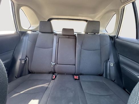 Used 2022 Toyota RAV4 LE FWD image 13