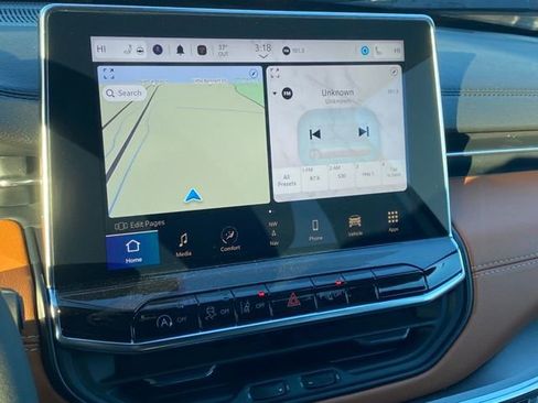 New 2024 Jeep Compass Limited w/ Elite Group image 23