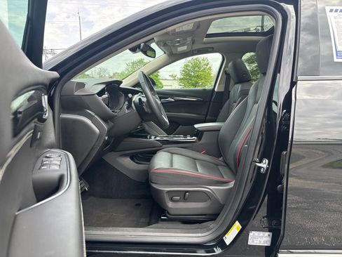 Used 2023 Buick Envision Essence AWD/4WD image 13