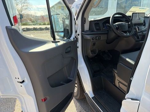 New 2026 Ford Transit 250 148 Medium Roof Extended AWD w/ Load Area Protection Package image 9
