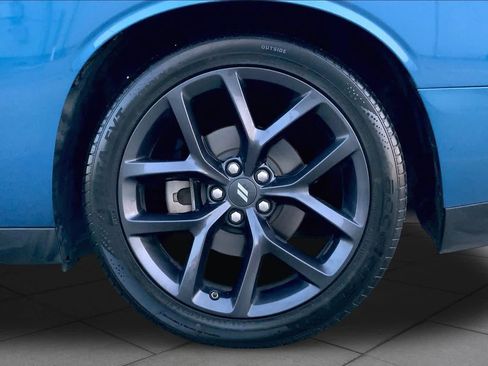 Used 2023 Dodge Challenger R/T w/ Blacktop Package RWD image 9